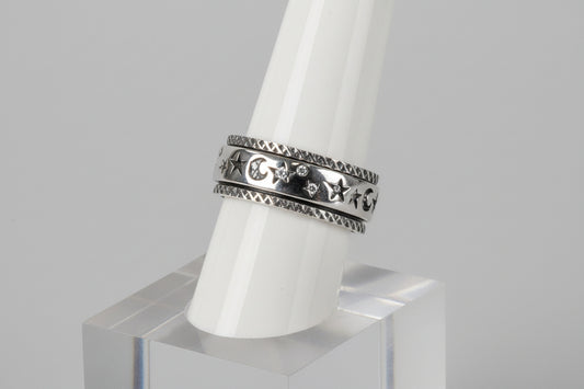 fidget ring for anxiety, anxiety fidget ring for adults, spinning anxiety ring, stress relief ring for women, fidget jewelry for mental health, discreet fidget ring for work, stylish fidget ring for everyday use, calming ring for anxiety, mindfulness spinner ring, anti-anxiety jewelry, grounding ring for focus, self-soothing fidget ring, fidget ring for stress management, anxiety fidget ring for adults, spinning anxiety ring, stress relief ring for women, fidget jewelry for mental health, discreet fidget ri