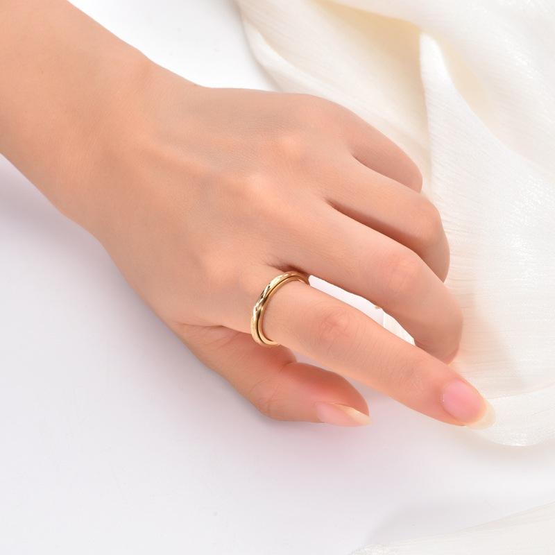 Minimalist fidget ring in silver, gold, black and rose gold finishes side by side