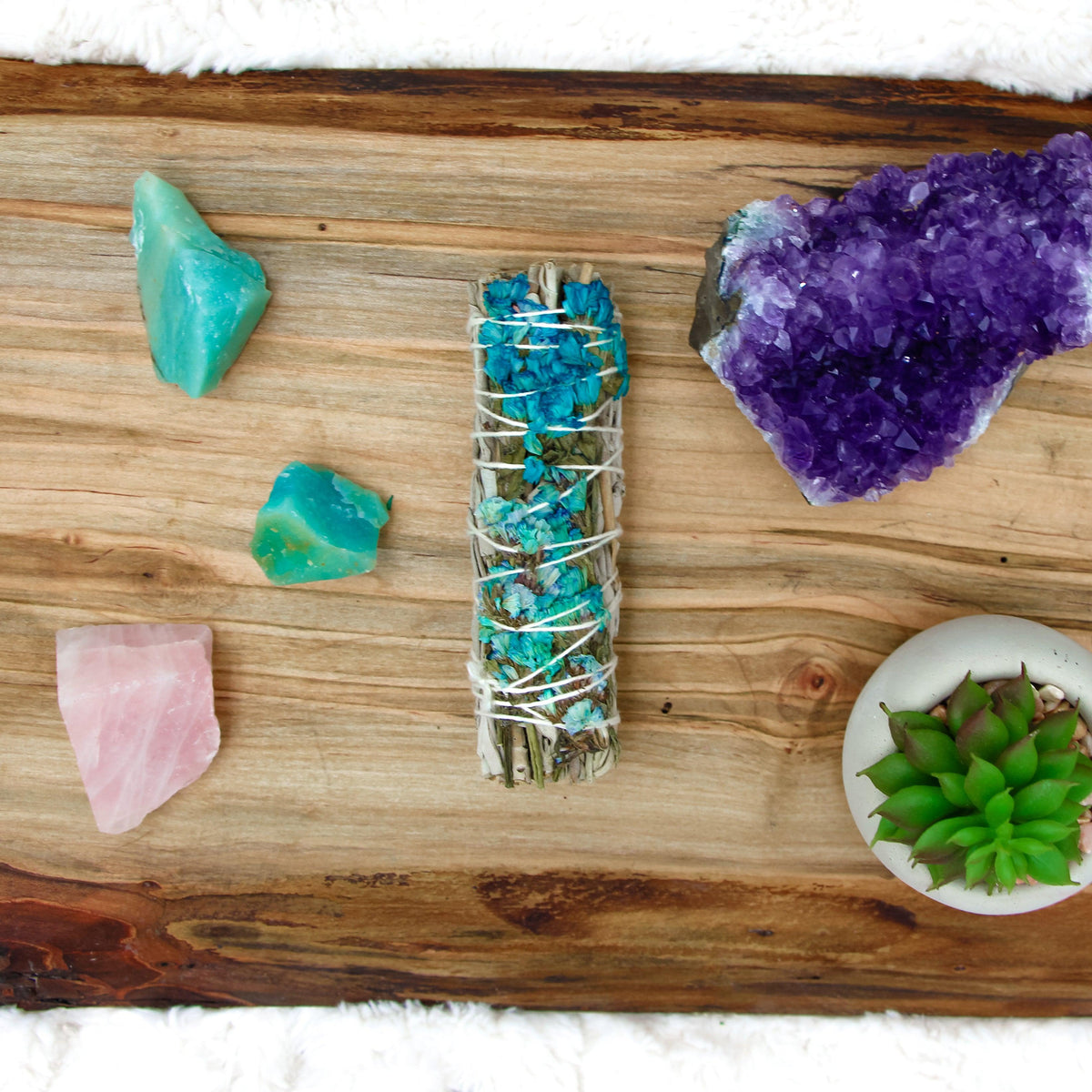 white sage, smudge bundle, sage bundle, 7 chakra sage bundle, 7 chakra smudge, smudging bundles, smoke cleanse, blue sinuata sage, blue statis flower sage, sinuata sage floral sage